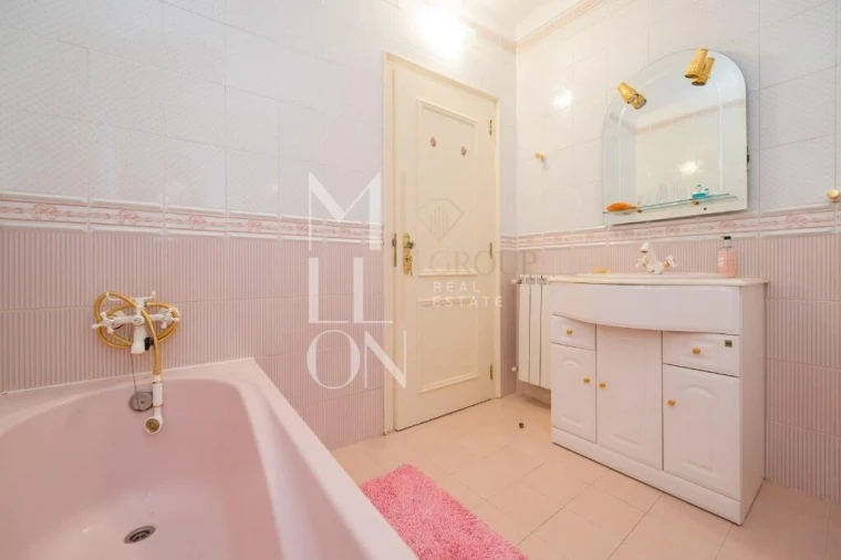 Moradia T6 para Venda em Aldeia da Mata Foto 29