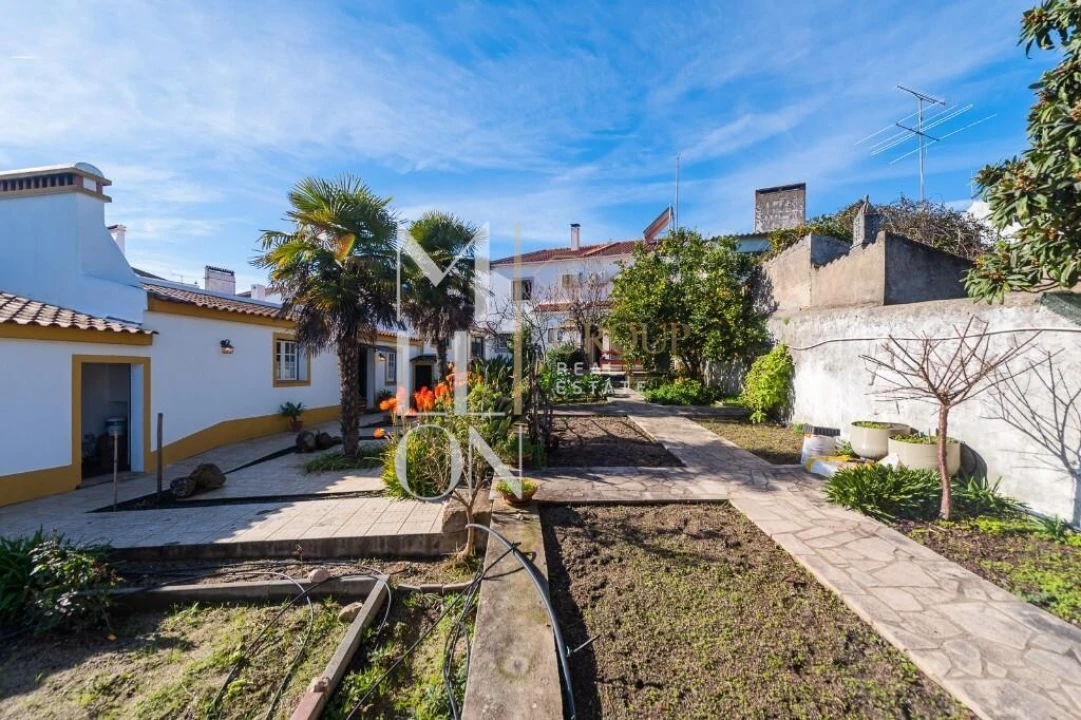 Moradia T6 para Venda em Aldeia da Mata Foto 62