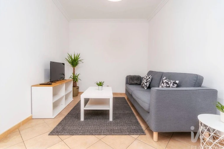 Apartamento T3 para Arrendamento em Faro (Sé e São Pedro) Foto 28