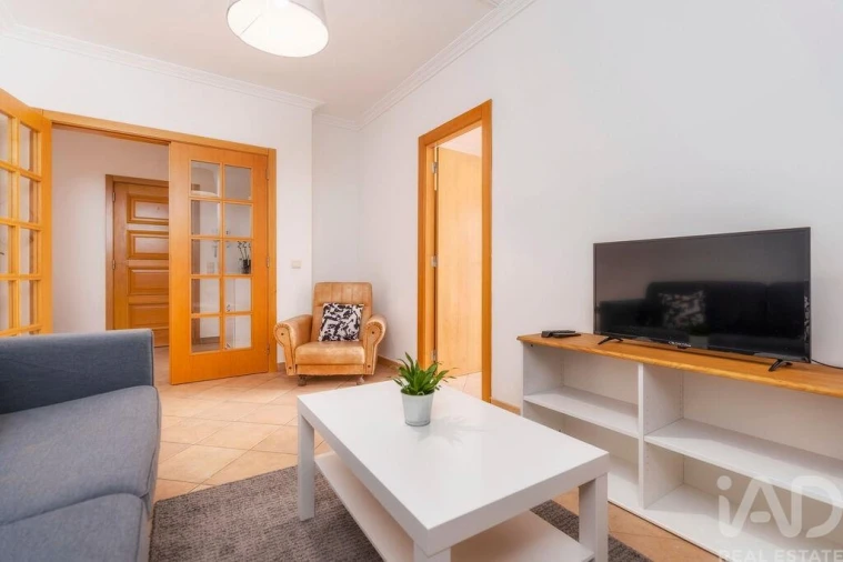 Apartamento T3 para Arrendamento em Faro (Sé e São Pedro) Foto 5