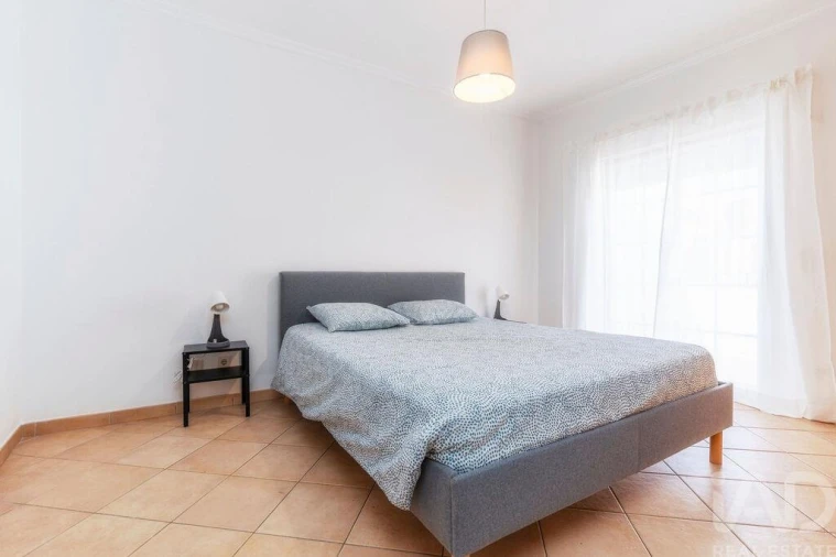 Apartamento T3 para Arrendamento em Faro (Sé e São Pedro) Foto 7