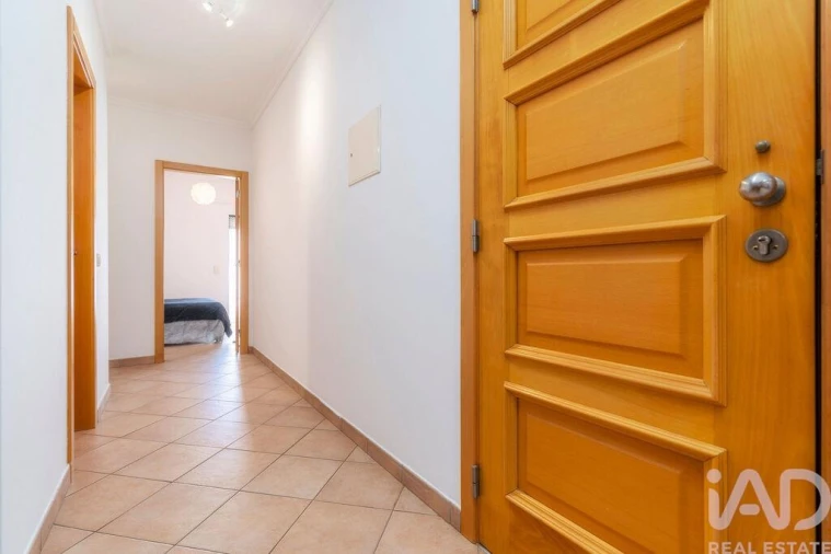 Apartamento T3 para Arrendamento em Faro (Sé e São Pedro) Foto 20