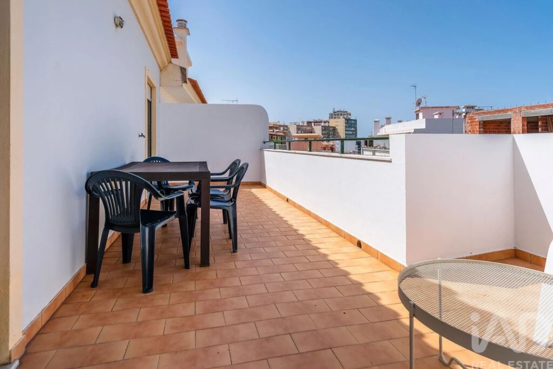 Apartamento T3 para Arrendamento em Faro (Sé e São Pedro) Foto 16