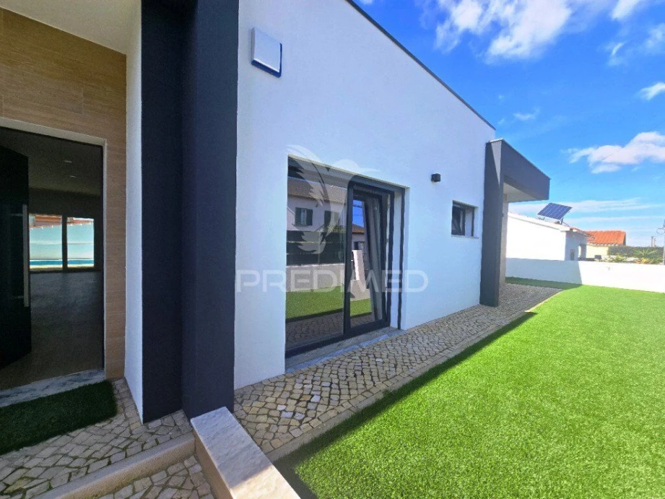 Moradia T4 para Venda em Azeitão (São Lourenço e São Simão) Foto 2