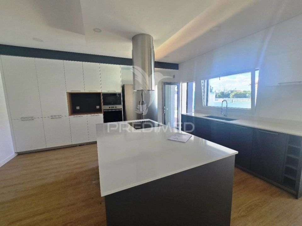 Moradia T4 para Venda em Azeitão (São Lourenço e São Simão) Foto 16