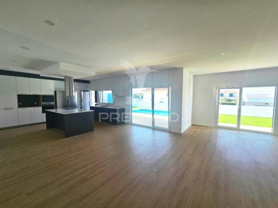 Moradia T4 para Venda em Azeitão (São Lourenço e São Simão) Foto 15