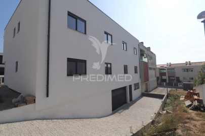 Apartamento T3 para Venda em Soutelo
