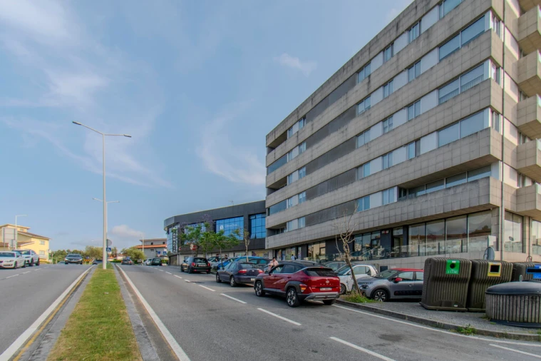 Apartamento T5 para Venda em Gondomar (São Cosme), Valbom e Jovim Foto 27