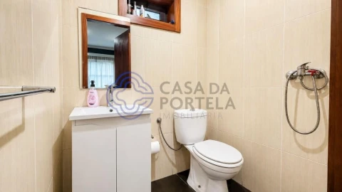 Moradia T2 para Venda em Campo e Sobrado