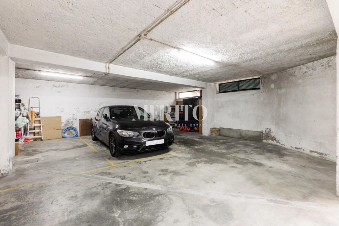 Apartamento T2 para Venda em Delães Foto 14