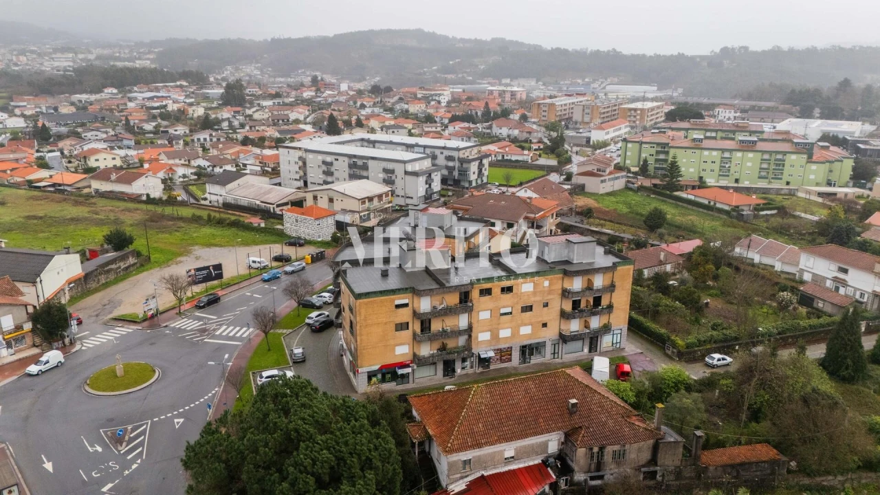 Apartamento T2 para Venda em Delães Foto 16