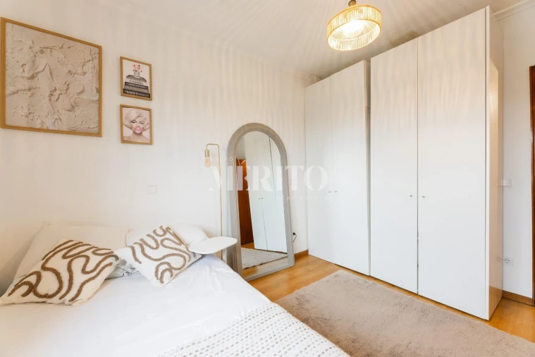 Apartamento T2 para Venda em Delães Foto 9