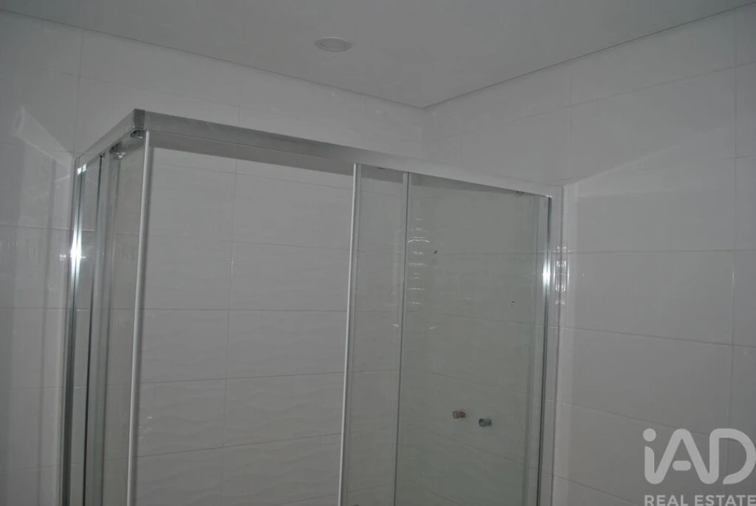 Apartamento T3 para Venda em Quinta do Conde Foto 13