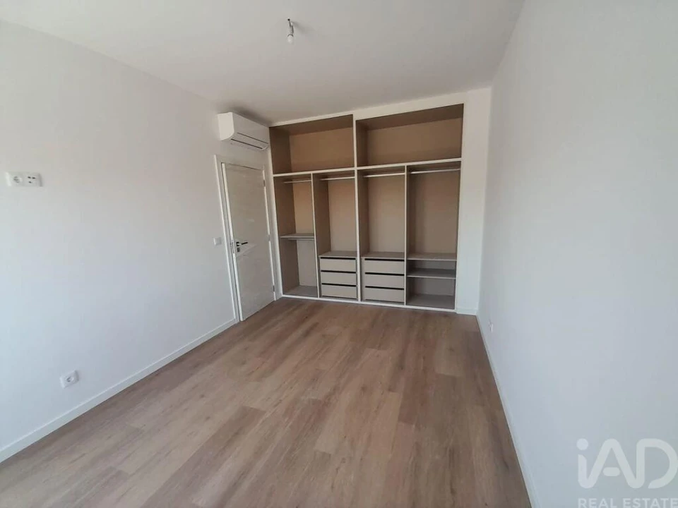 Apartamento T3 para Venda em Quinta do Conde Foto 11