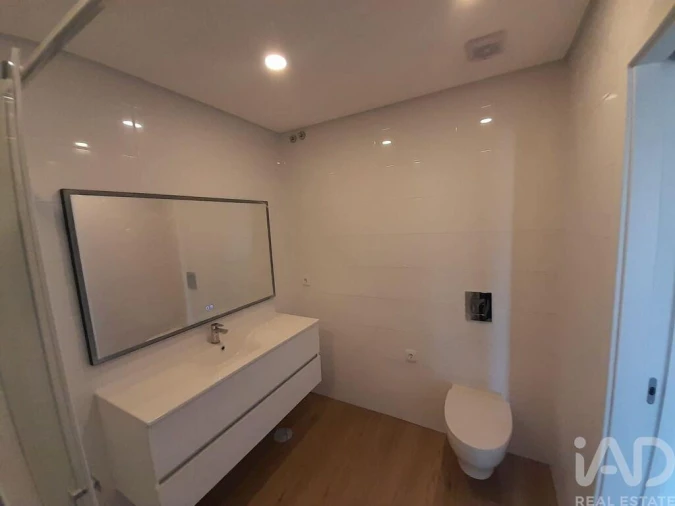 Apartamento T3 para Venda em Quinta do Conde Foto 9