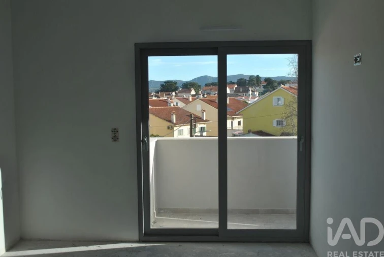 Apartamento T3 para Venda em Quinta do Conde Foto 11