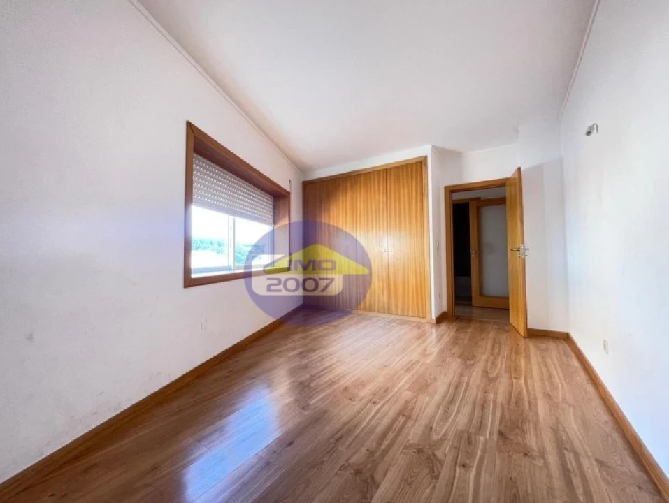 Apartamento T1 para Venda em Canelas Foto 12