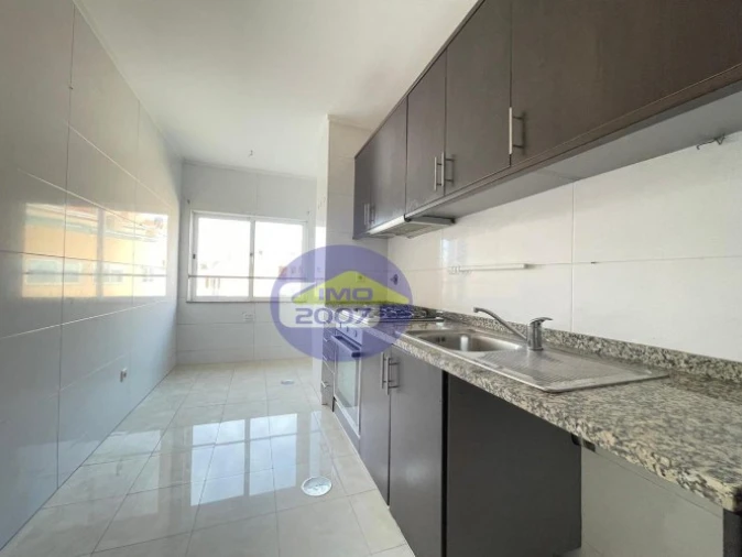Apartamento T1 para Venda em Canelas Foto 5