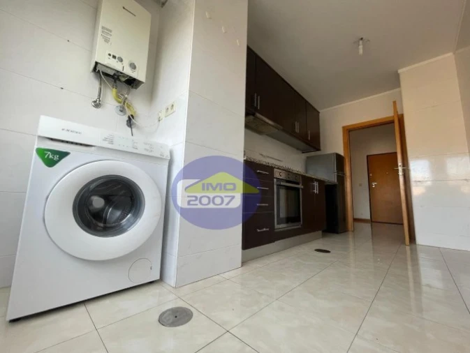 Apartamento T1 para Venda em Canelas Foto 6