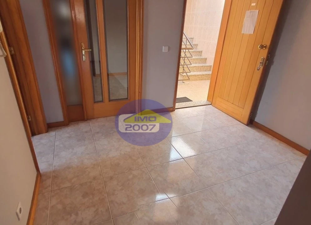 Apartamento T3 para Venda em Pedroso e Seixezelo Foto 3