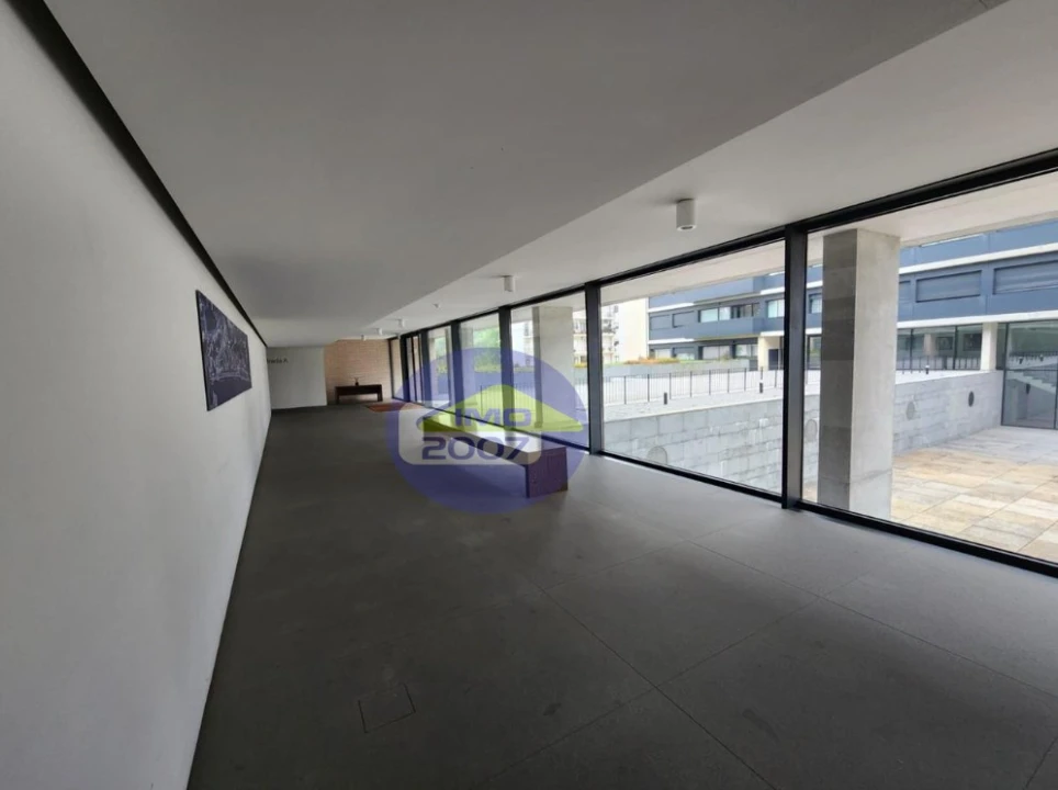 Apartamento T4 para Venda em Mafamude e Vilar do Paraíso Foto 3