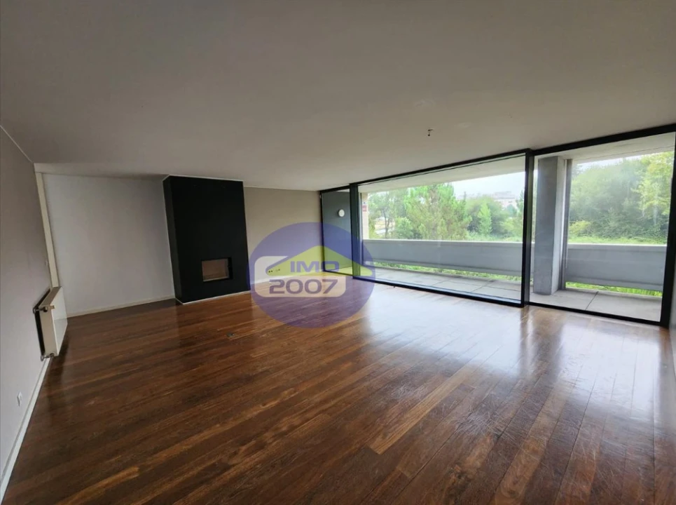 Apartamento T4 para Venda em Mafamude e Vilar do Paraíso Foto 4