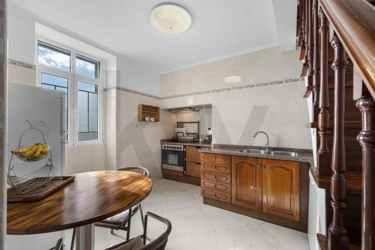 Moradia T3 para Venda em Funchal (Santa Maria Maior) Foto 5