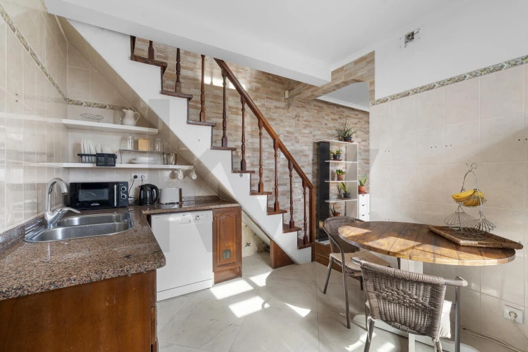 Moradia T3 para Venda em Funchal (Santa Maria Maior) Foto 6