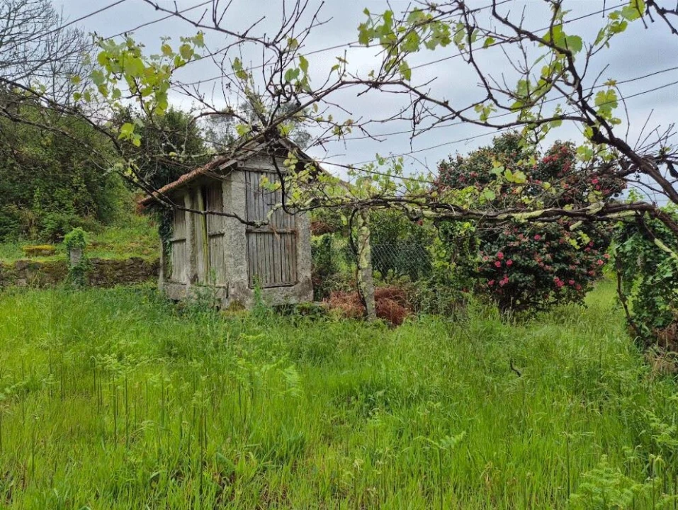 Moradia T2 para Venda em Candemil e Gondar Foto 16
