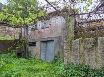 Moradia T2 para Venda em Candemil e Gondar