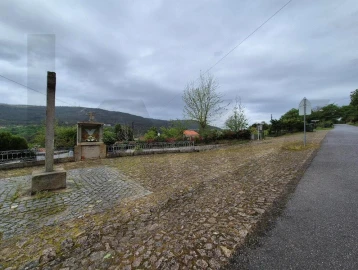 Moradia T2 para Venda em Candemil e Gondar