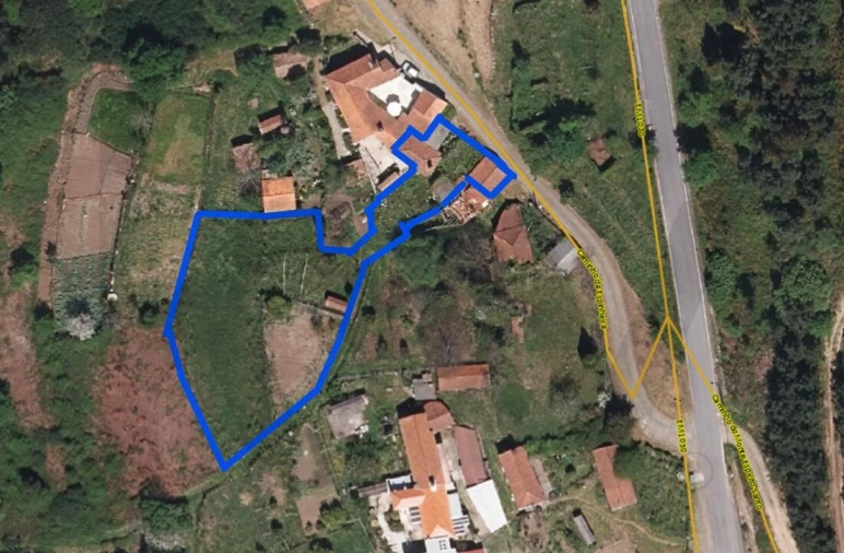 Moradia T2 para Venda em Candemil e Gondar Foto 2