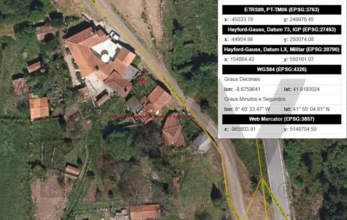 Moradia T2 para Venda em Candemil e Gondar Foto 3