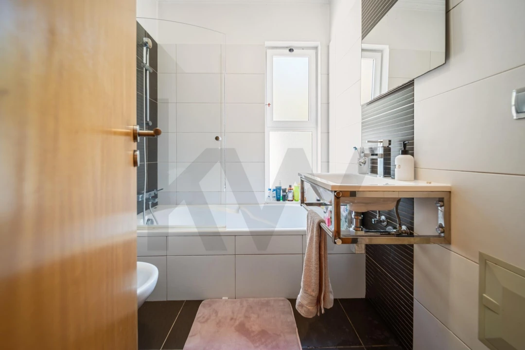 Moradia T3 para Venda em Quinta Grande Foto 27