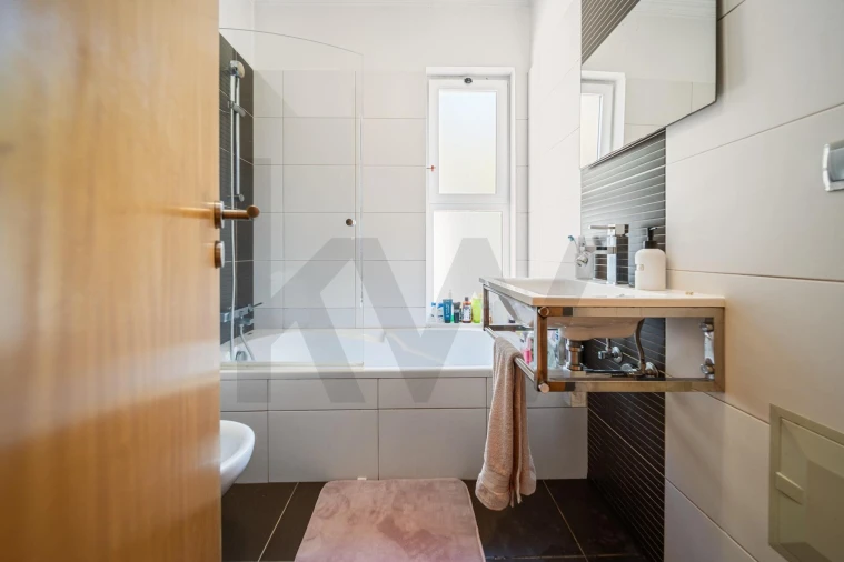 Moradia T3 para Venda em Quinta Grande Foto 27