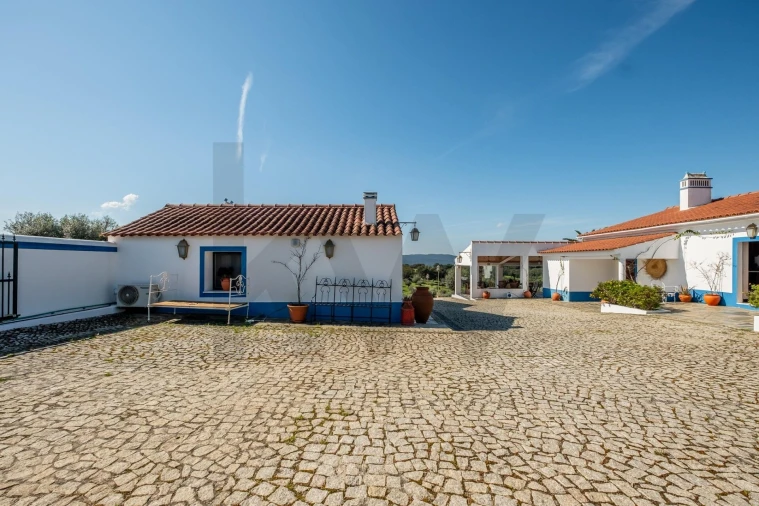 Quinta T6 para Venda em São Bento do Cortiço e Santo Estêvão Foto 4