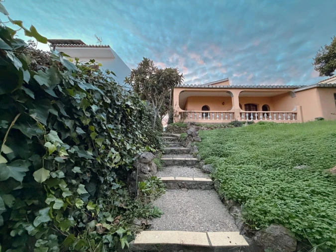 Moradia T3 para Venda em Quelfes Foto 43