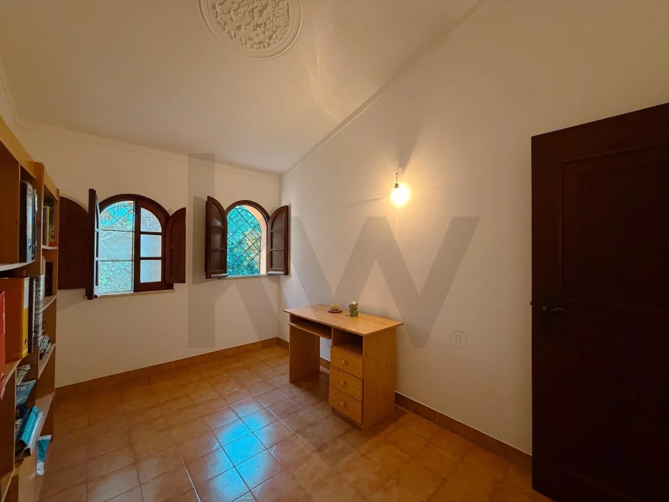 Moradia T3 para Venda em Quelfes Foto 23