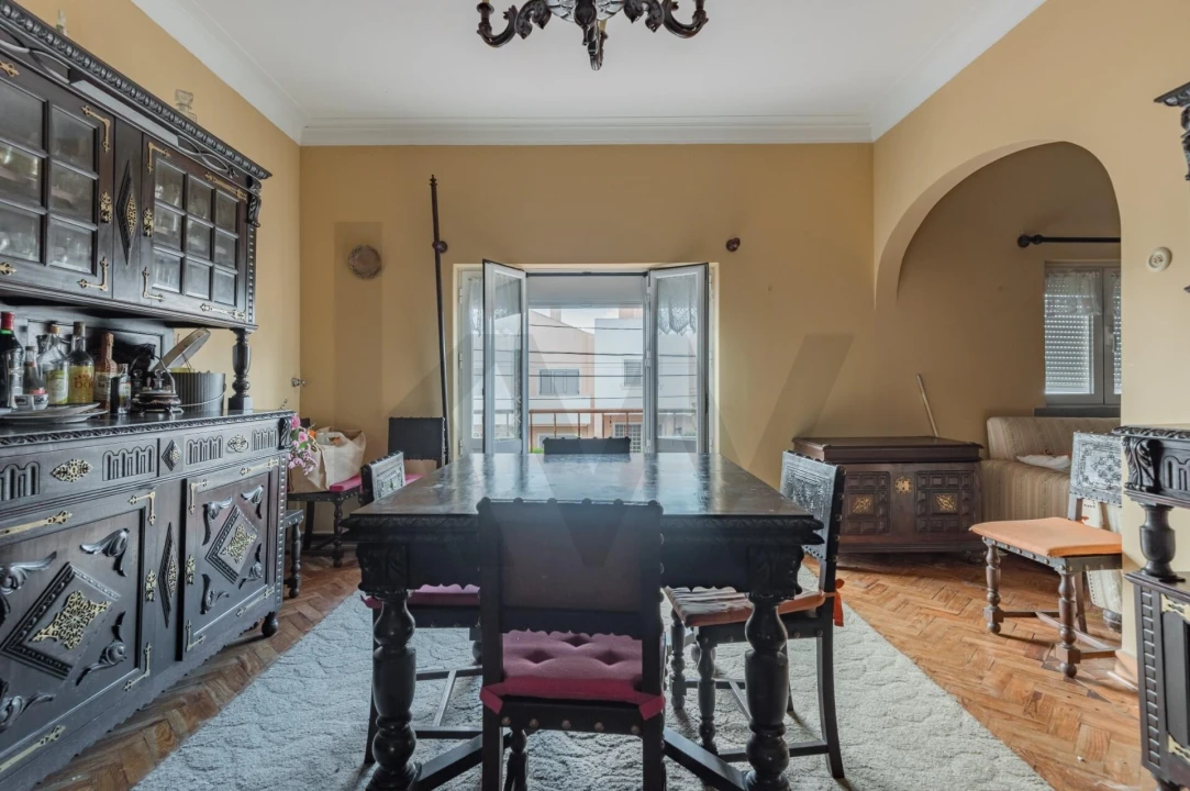 Moradia T6 para Venda em Carcavelos e Parede Foto 19