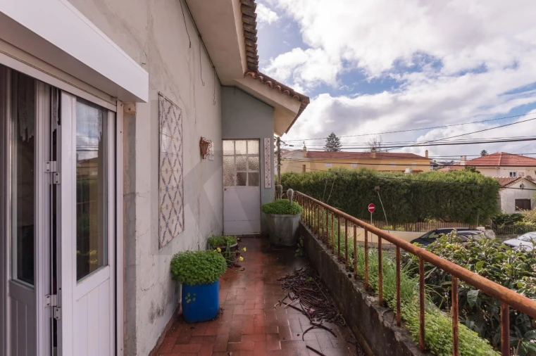 Moradia T6 para Venda em Carcavelos e Parede Foto 26