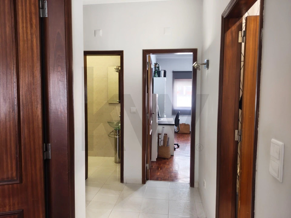Apartamento T3 para Venda em Laranjeiro e Feijó Foto 20