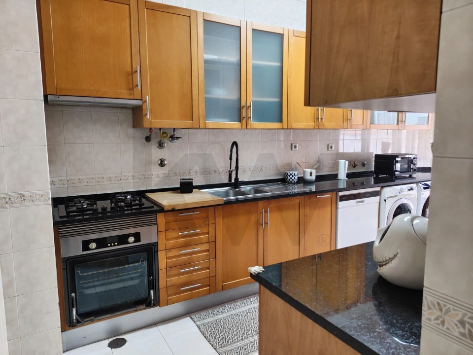 Apartamento T3 para Venda em Laranjeiro e Feijó Foto 40