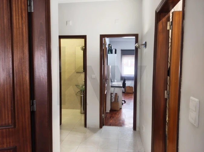 Apartamento T3 para Venda em Laranjeiro e Feijó Foto 20