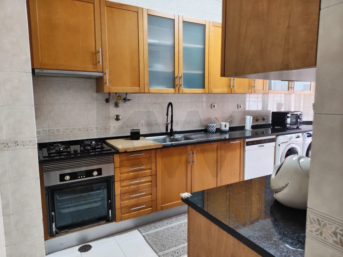 Apartamento T3 para Venda em Laranjeiro e Feijó Foto 40