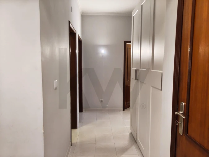 Apartamento T3 para Venda em Laranjeiro e Feijó Foto 21