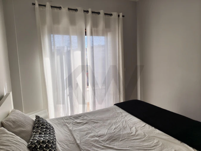 Apartamento T3 para Venda em Laranjeiro e Feijó Foto 4