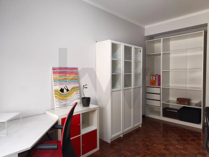 Apartamento T3 para Venda em Laranjeiro e Feijó Foto 17