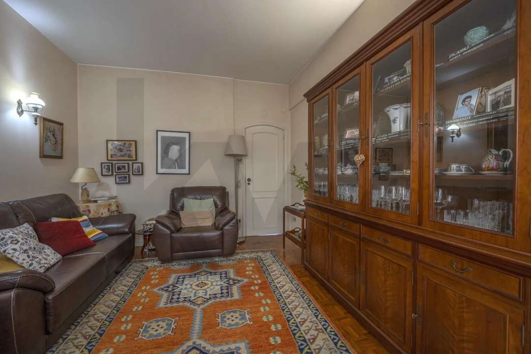 Apartamento T3 para Venda em Benfica Foto 1