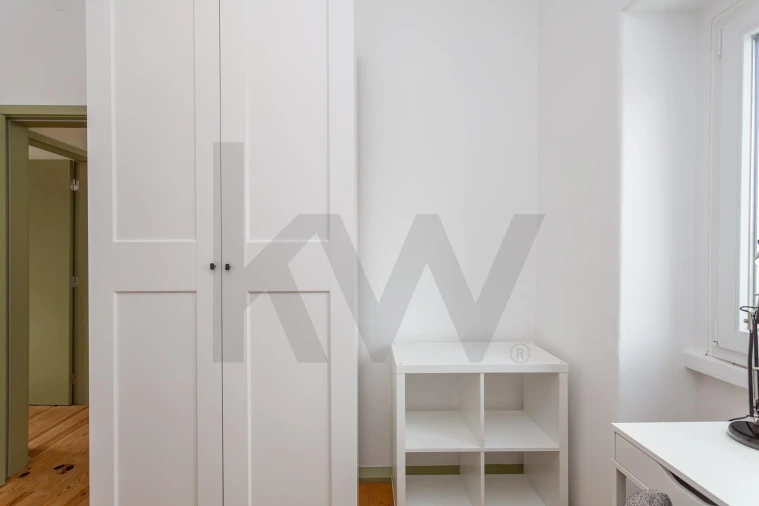 Apartamento T2 para Arrendamento em Alvalade Foto 24