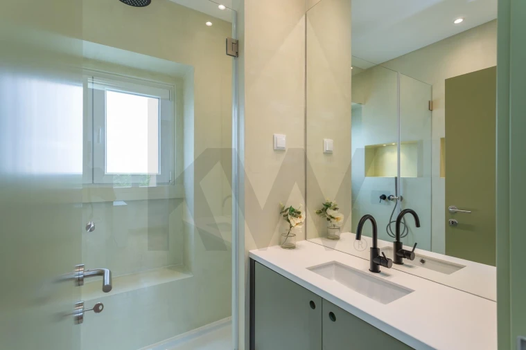 Apartamento T2 para Arrendamento em Alvalade Foto 25